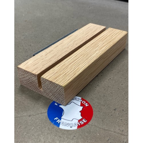 Petit support en bois avec rainure personnalisé Made in France