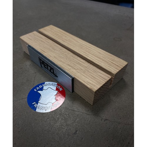 Petit support en bois avec rainure Made in France - 3