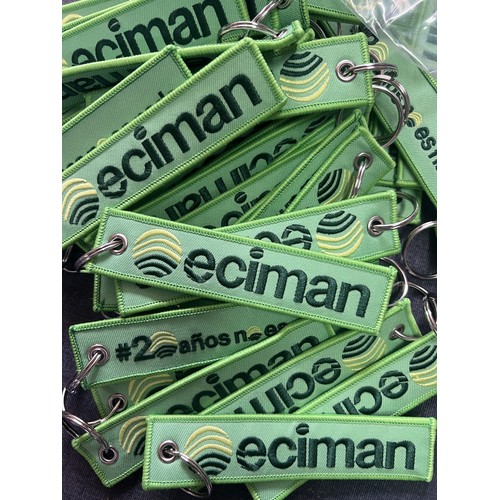 LLAVEROS BORDADOS PERSONALIZADOS - 2 CARAS