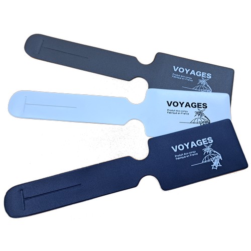 ETIQUETTE À BAGAGES - ÉCO-CONÇUE PERSONNALISATION 1 COULEUR OU QUADRI
Avec pochette carte intégrée - 1