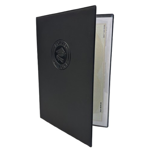 PORTE-DIPLOME 2 VOLETS
Matière Gomme Soft PVC 
Élégant et résistant ! - 2