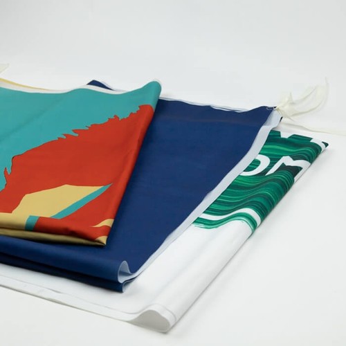 Grand fanion en polyester RPET avec impression en quadrichro thumbnail 8