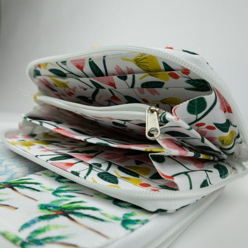 Portefeuille pour femme en polyester, entièrement imprimé thumbnail 4