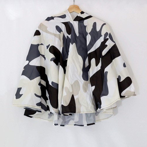 Poncho en tissu imperméable, imprimé intégral thumbnail 5