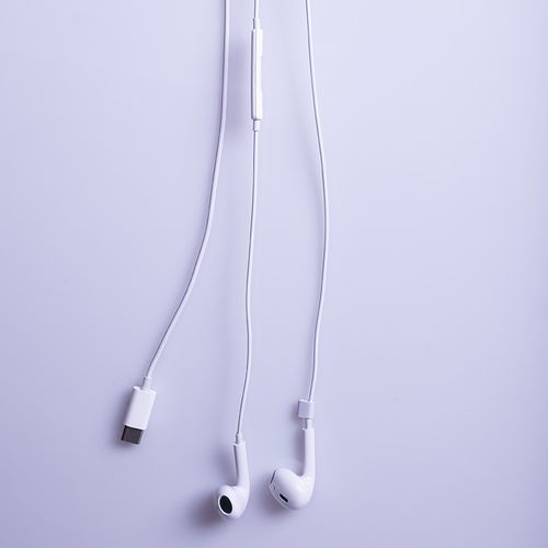 KIT PIETON ECOUTEURS USB-C + TELECOMMANDE + MICRO - BLANC - MAXLIFE - 6