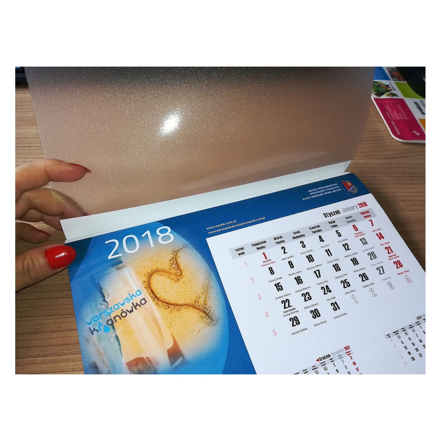 2en1 - Tapis de souris et calendrier avec 12 pages détachables - 2