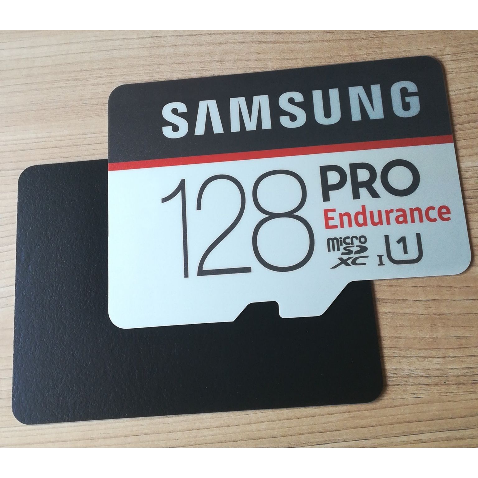 Tapis de souris collé et coupé - 3